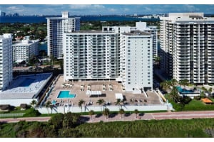5701 Collins Ave APT 1001, Miami Beach, FL 33140, Sold 05/10/24