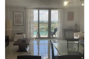 5701 Collins Ave APT 1001, Miami Beach, FL 33140, Sold 05/10/24
