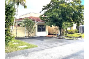 611 SW 88th Ct, Miami, FL 33174, Sold 06/07/24