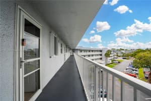 120 Royal Park Dr #4e, Oakland Park, FL 33309, Sold 09/16/24