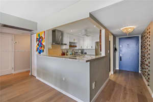 20505 E Country Club Dr APT 1638, Aventura, FL 33180, Sold 08/20/24