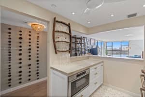 20505 E Country Club Dr APT 1638, Aventura, FL 33180, Sold 08/20/24