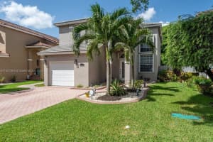 400 NW 107th Ave, Pembroke Pines, FL 33026, Sold 05/15/24