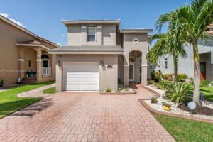 400 NW 107th Ave, Pembroke Pines, FL 33026, Sold 05/15/24