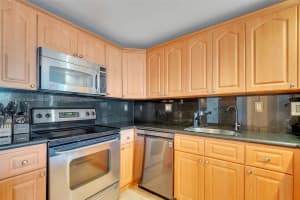 2301 Collins Ave APT 834, Miami Beach, FL 33139, Sold 06/30/24