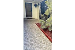 19269 NW 64th Ct, Hialeah, FL 33015, Sold 07/12/24