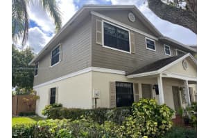 10700 NW 10th St, Pembroke Pines, FL 33026, Sold 04/05/24