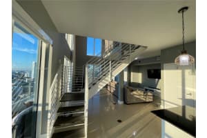 60 SW 13th St Apt 3413, Miami, FL 33130, Sold 03/29/24