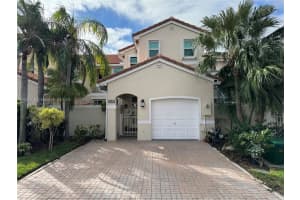 934 Doveplum Ct, Hollywood, FL 33019, Sold 03/11/24