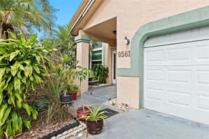 9561 SW 8th St, Pembroke Pines, FL 33025, Sold 03/15/24