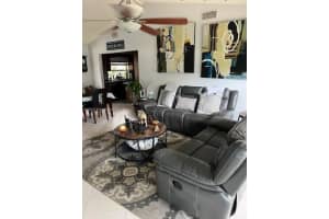 11720 NW 44th St, Sunrise, FL 33323, Sold 03/19/24
