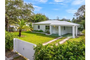 1560 NE 138th St, North Miami, FL 33161, - MLS#A11528252