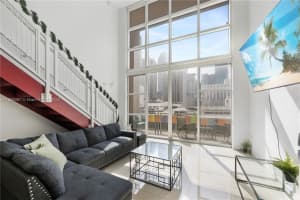 Vizcayne, 253 NE 2nd St APT 612, Miami, FL 33132, Sold 06/03/24
