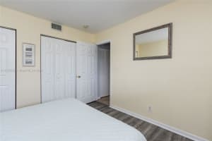 7807 Golf Cir Dr APT 304, Margate, FL 33063, Sold 08/30/24