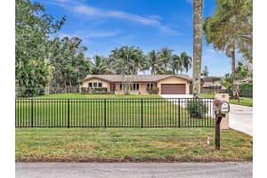 13950 SW 22nd Pl, Davie, FL 33325, Sold 04/15/24