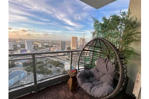 90 SW 3rd St APT 3908, Miami, FL 33130, Sold 05/13/24