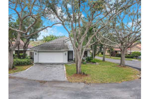 1863 NW 99th Ave, Plantation, FL 33322, Sold 03/08/24