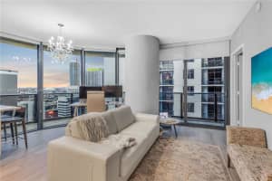 55 SW 9th St Apt 2808, Miami, FL 33130, Sold 05/06/24