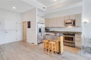 2001 Meridian Ave APT 422, Miami Beach, FL 33139, Sold 03/11/24