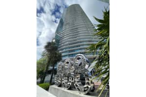 888 Biscayne Blvd APT 4902, Miami, FL 33132, Sold 06/20/24