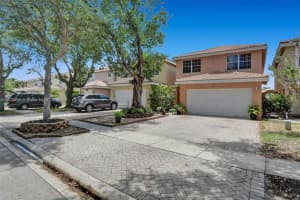 9316 NW 55th St, Sunrise, FL 33351, Sold 09/26/24