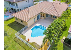 19411 SW 30th St, Miramar, FL 33029, Sold 05/15/24