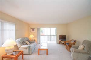 8100 SW 24th St APT 302, North Lauderdale, FL 33068, Sold 03/29/24