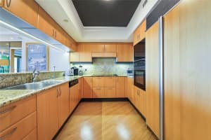 1455 Ocean Dr APT 603, Miami Beach, FL 33139, Sold 04/15/24