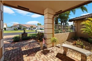 5301 King Arthur Ave, Davie, FL 33331, Sold 04/03/24