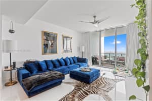 900 Biscayne Bay, 900 Biscayne Blvd APT 4102, Miami, FL 33132, Sold 10/14/24
