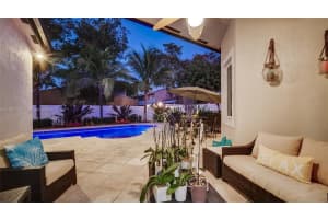 6951 Loch ness Dr, Miami Lakes, FL 33014, Sold 04/30/24