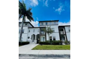 4425 SW 160th Ave APT 213, Miramar, FL 33027, Sold 04/30/24