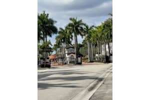 4425 SW 160th Ave APT 213, Miramar, FL 33027, Sold 04/30/24