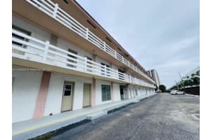 1600 NE 114th St APT 107, Miami, FL 33181, Sold 08/13/24