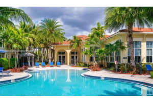 202 Palm Cir W, Pembroke Pines, FL 33025, Sold 04/15/24