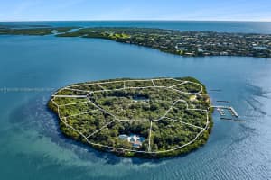10 Cannon Point, Key Largo, FL 33037, - MLS#A11531002