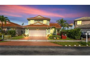 15735 SW 82nd St, Miami, FL 33193, Sold 05/09/24