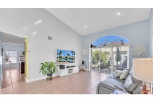 15735 SW 82nd St, Miami, FL 33193, Sold 05/09/24