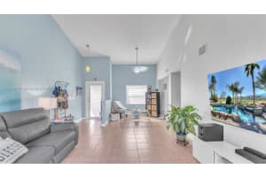 15735 SW 82nd St, Miami, FL 33193, Sold 05/09/24