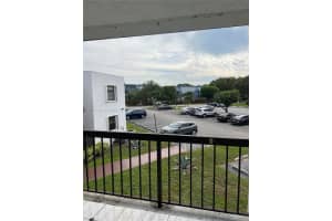 9419 Fontainebleau Blvd APT 213, Miami, FL 33172, Sold 04/11/24