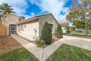 3570 Coco Lake Dr #3570, Coconut Creek, FL 33073, Sold 03/25/24