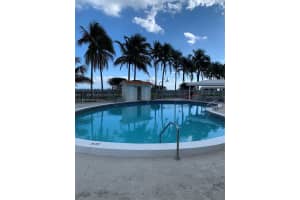 2899 Collins Ave APT 1131, Miami Beach, FL 33140, Sold 04/05/24