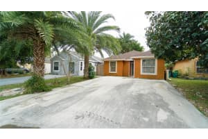 743 SW 10th St, Florida City, FL 33034, Sold 06/27/24