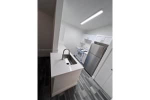 2820 N Oakland Forest Dr APT 304, Oakland Park, FL 33309, Sold 06/05/24