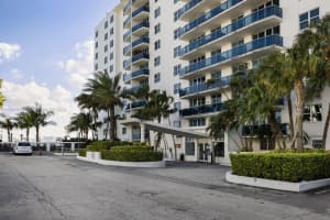 7501 E Treasure Dr #7l, North Bay Village, FL 33141, Sold 05/16/24