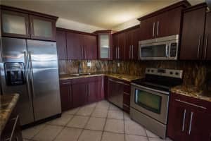 3725 S Ocean Dr APT 401, Hollywood, FL 33019, Sold 04/11/24