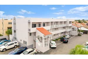 2670 W 76th St APT 102, Hialeah, FL 33016, Sold 04/03/24