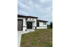 1054 Fayette Ave, Lehigh Acres, FL 33974, Sold 12/06/24