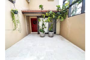 9822 Costa Del Sol Blvd e 96, Doral, FL 33178, Sold 05/15/24