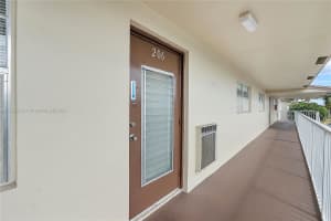 7855 NW 5th Ct APT 206, Margate, FL 33063, Sold 10/25/24